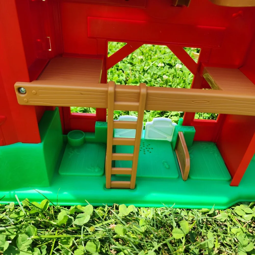 Fisher-Price Little People Animal Friends Farmhouse Barn Playset‎ 2013 Mattel